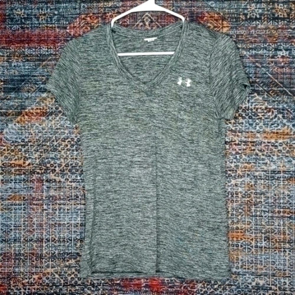 Under Armour womens heathered gray black vneck Tech Twist athletic tee M EUC